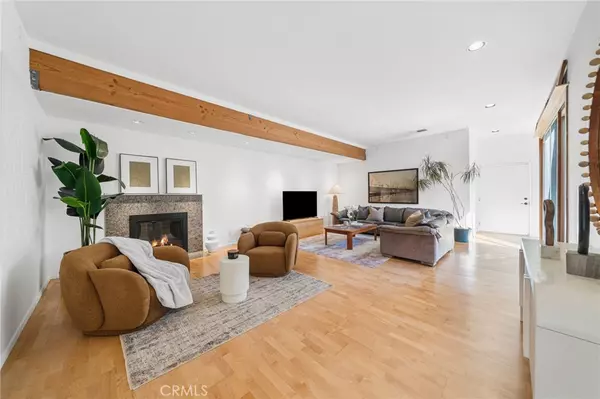 5862 Raphael,  Huntington Beach,  CA 92649