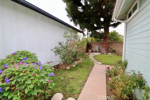 Santa Ana, CA 92705,2544 Forrest Lake #20