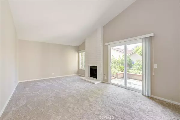 Mission Viejo, CA 92692,23821 Villena