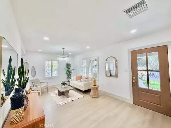 Long Beach, CA 90808,5423 E Walkerton