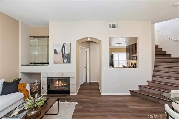 Anaheim Hills, CA 92808,8027 E Naples