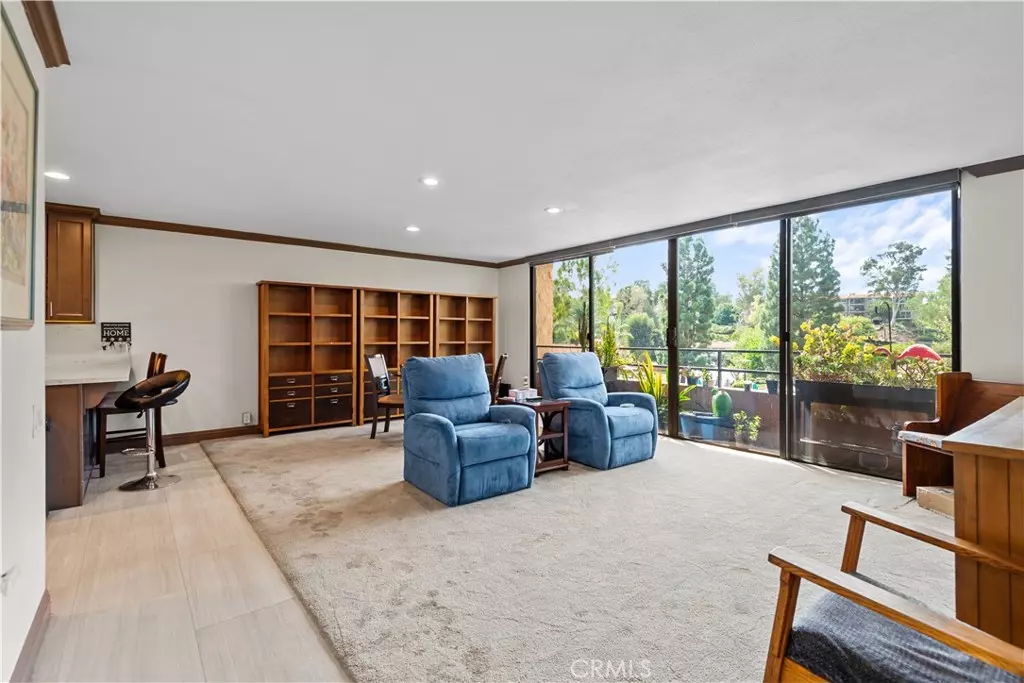 Laguna Woods, CA 92637,24055 W Paseo Del Lago #253