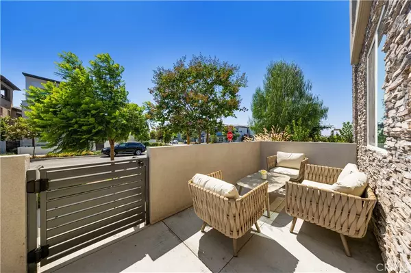 Irvine, CA 92618,173 SENTOSA