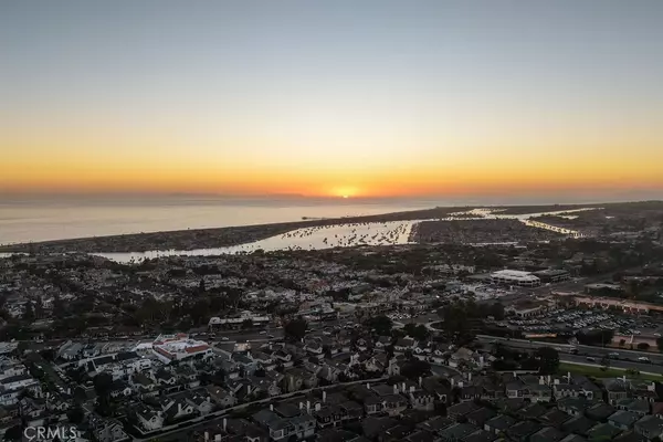 Corona Del Mar, CA 92625,2719 Setting Sun