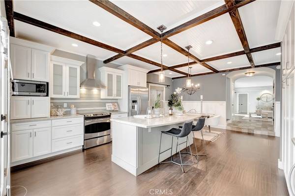 621 8th ST, Huntington Beach, CA 92648