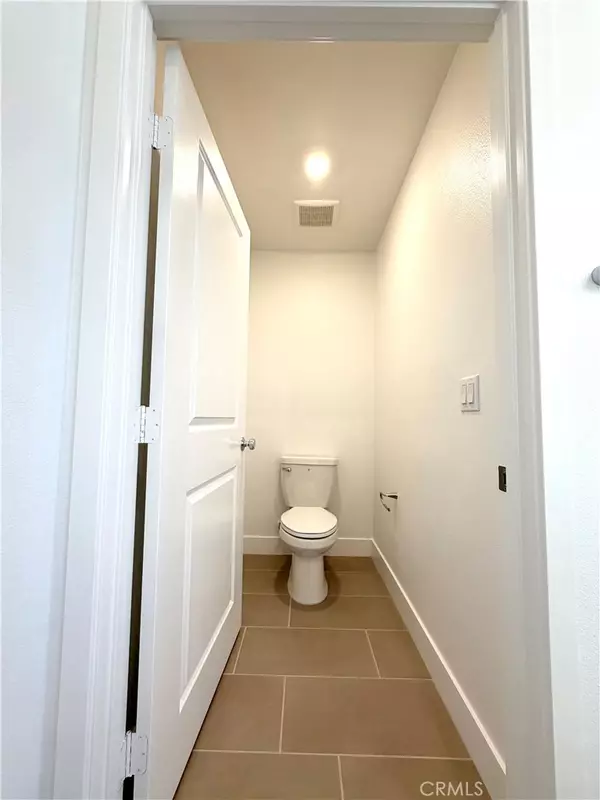 Irvine, CA 92618,352 Proctor