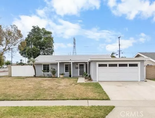 9462 Litchfield DR, Huntington Beach, CA 92646