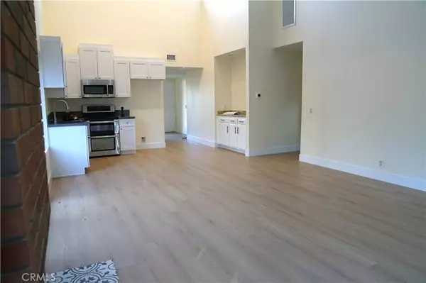 Irvine, CA 92612,17301 Peach