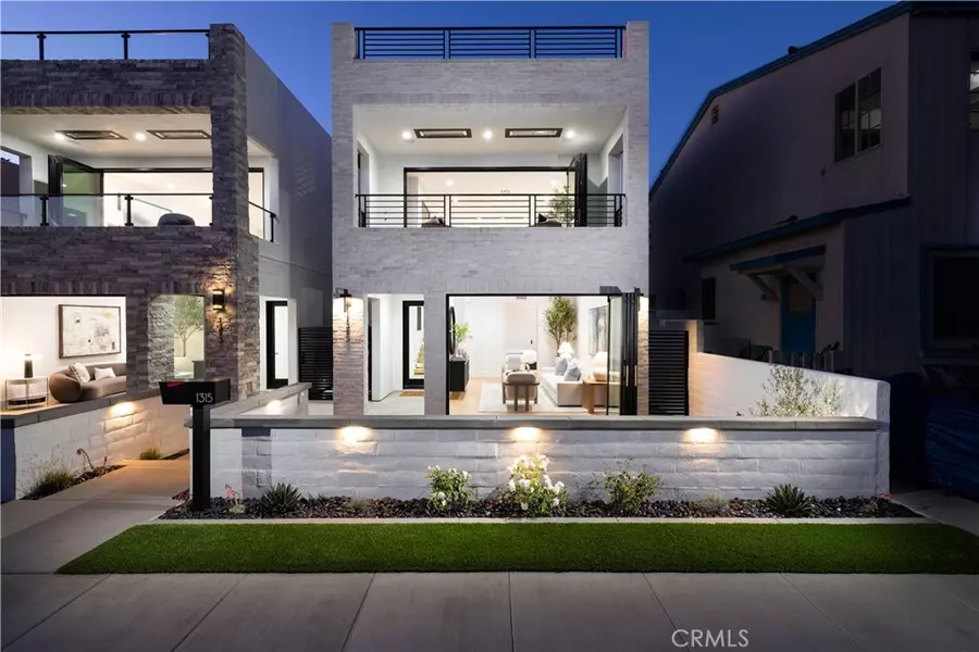 1315 Ocean AVE, Seal Beach, CA 90740