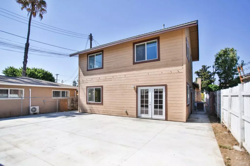 Tustin, CA 92780,1091 Bonita