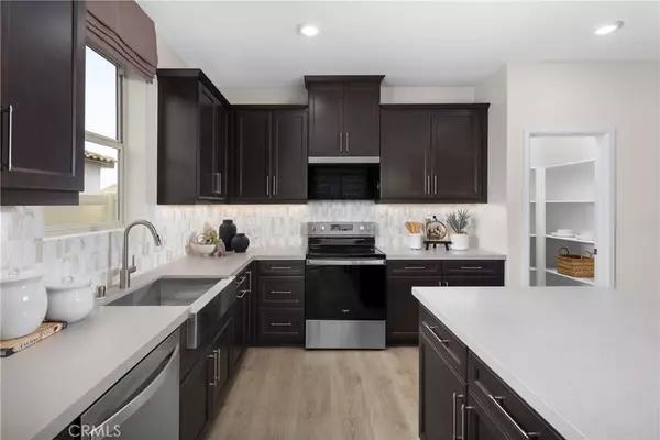 Escondido, CA 92026,2086 Woolem PL