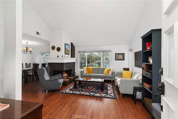 Irvine, CA 92614,53 Woodleaf