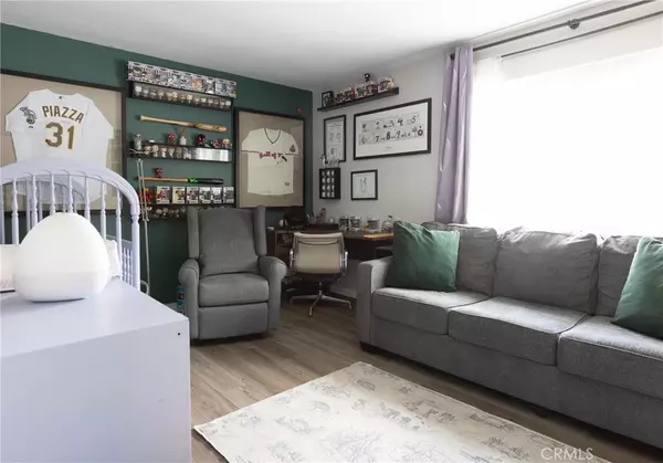 Irvine, CA 92614,67 Greenbough #150