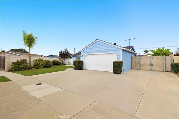 Huntington Beach, CA 92647,5521 Dollar DR