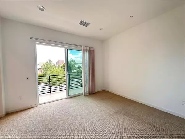 Irvine, CA 92618,115 Culture