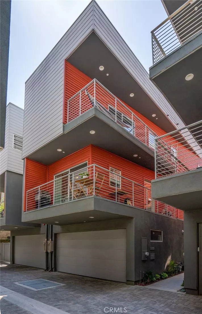 Eagle Rock, CA 90041,2222 1/2 Strata