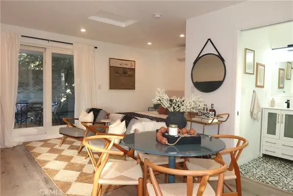 Van Nuys, CA 91406,6602 De Celis Pl