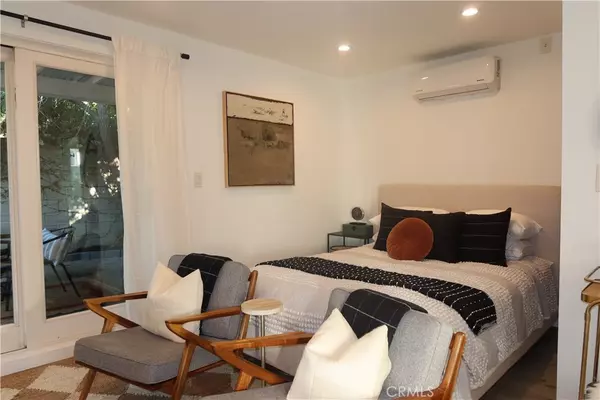 Van Nuys, CA 91406,6602 De Celis Pl