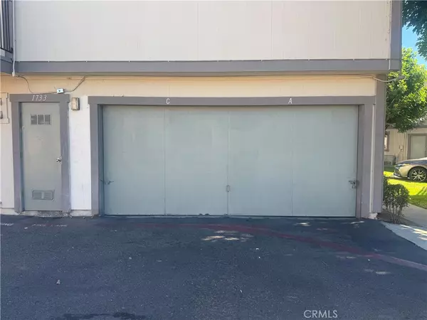 Santa Ana, CA 92705,1733 Normandy Pl #73A