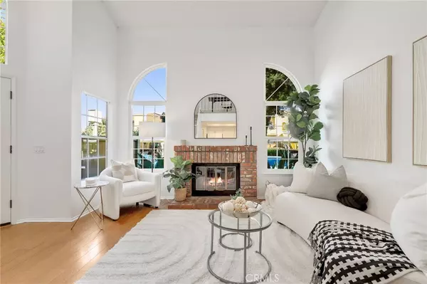 Irvine, CA 92614,55 Costero Aisle #239