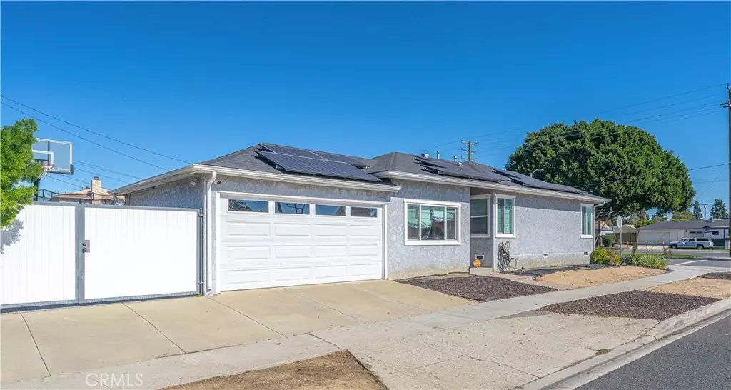 Lakewood, CA 90713,4303 Woodruff