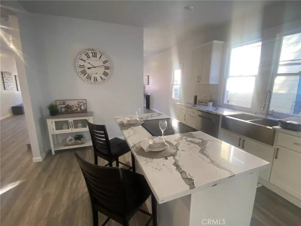 Oakland, CA 94611,3520 Harrison ST