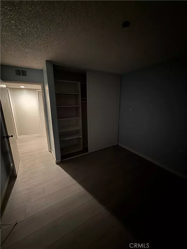 Lake Forest, CA 92630,23276 Orange AVE #5