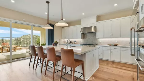 24389 Calle La Roca, Valencia, CA 91354