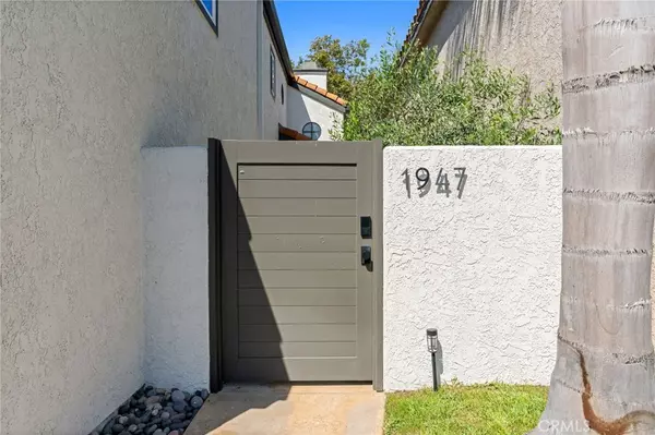 Costa Mesa, CA 92627,1947 Sundance