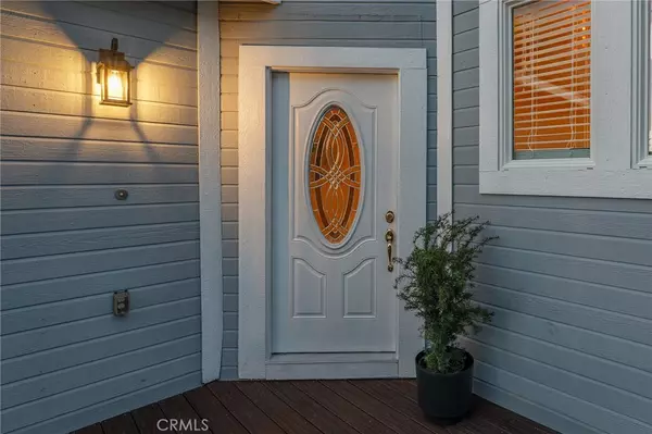 Lake Arrowhead, CA 92352,27732 North Bay