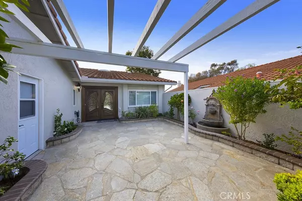 Laguna Woods, CA 92637,5446 Alta Vista