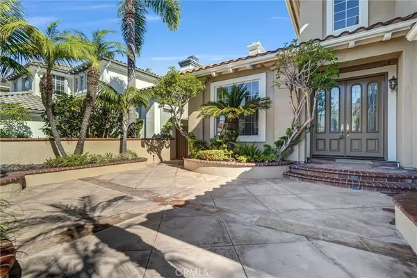 Huntington Beach, CA 92648,6777 Findley