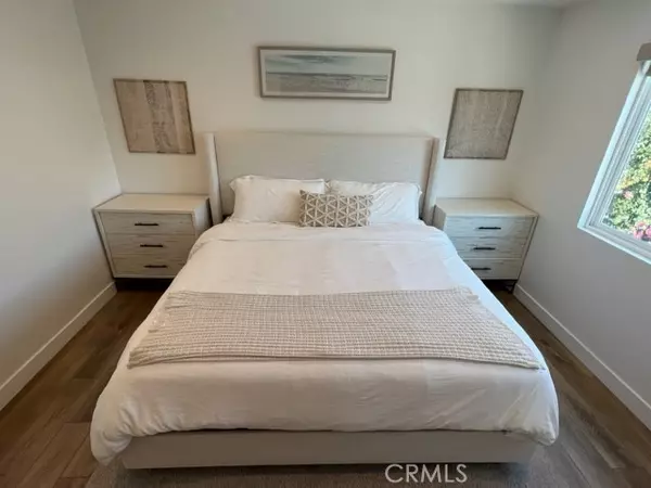 Newport Beach, CA 92663,123 36th