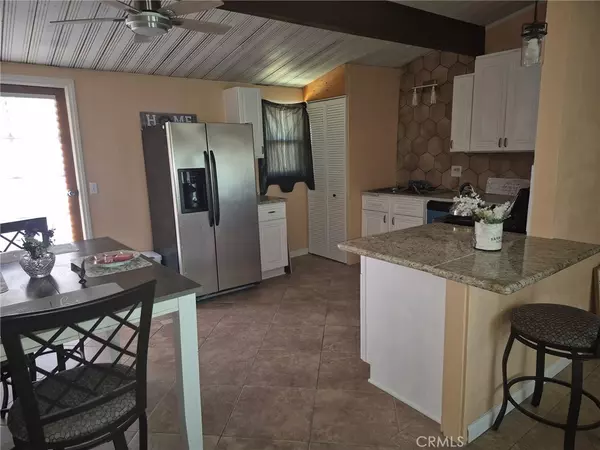 Victorville, CA 92395,16611 Yucca AVE