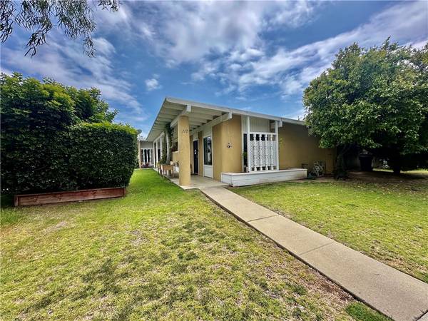 Costa Mesa, CA 92626,117 Clearbrook LN