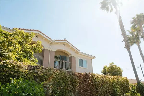 Artesia, CA 90701,17888 Alburtis Ave. #A207