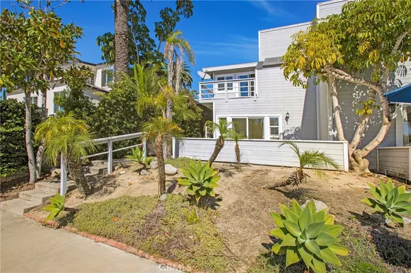 552 Cypress #A, Laguna Beach, CA 92651