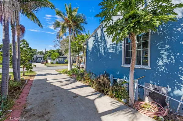 Santa Ana, CA 92706,2137 Tamy LN