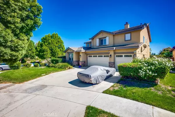 Fontana, CA 92336,7651 Yellow Iris