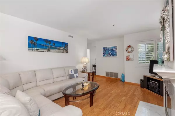 San Clemente, CA 92672,137 W Avenida Cornelio