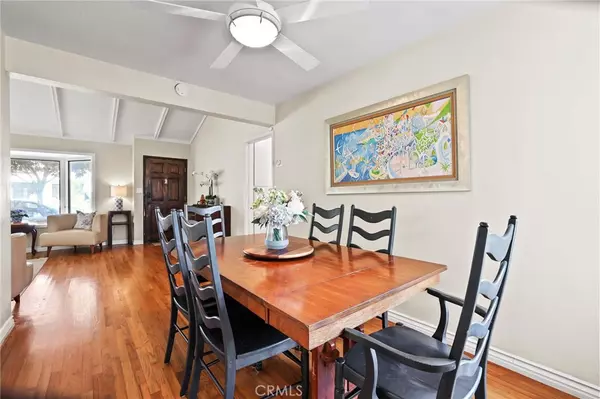 Corona Del Mar, CA 92625,328 Poinsettia