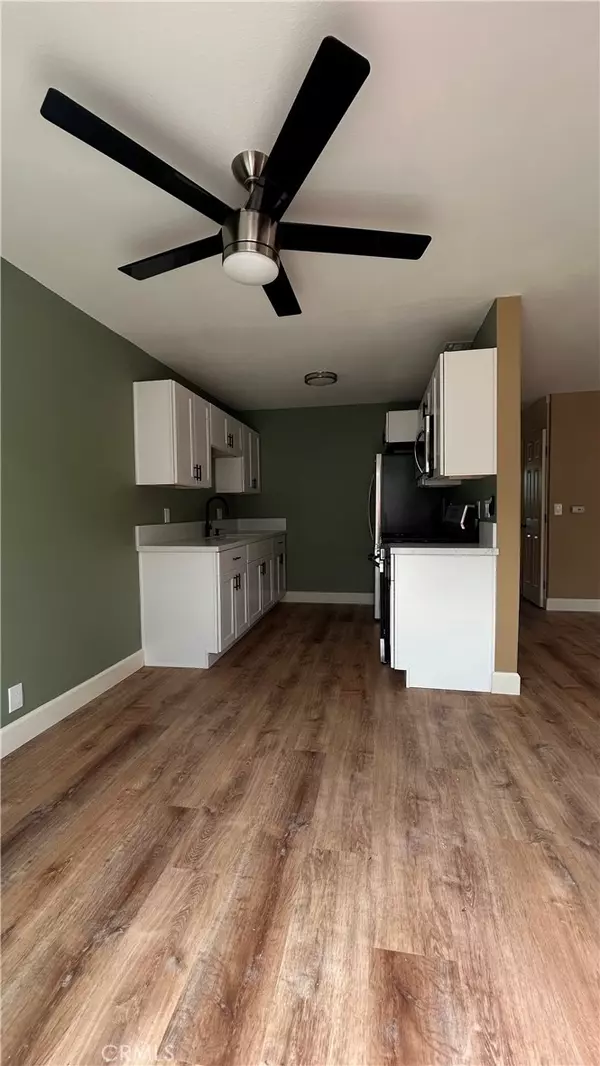 Santa Ana, CA 92704,2101 S Pacific #70