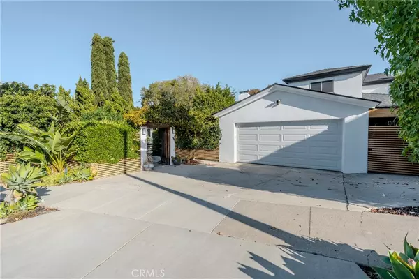 Newport Beach, CA 92660,2207 Golden CIR