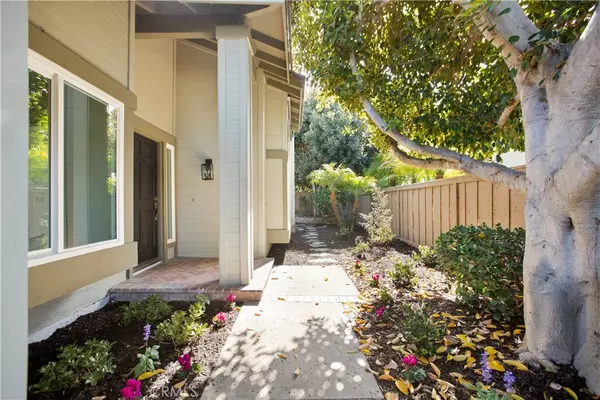 Laguna Hills, CA 92653,39 Carriage Hill LN