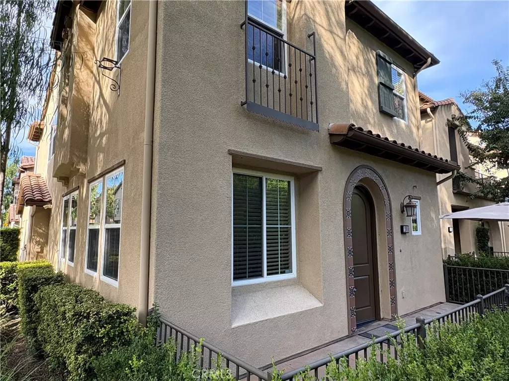 Aliso Viejo, CA 92656,100 Playa