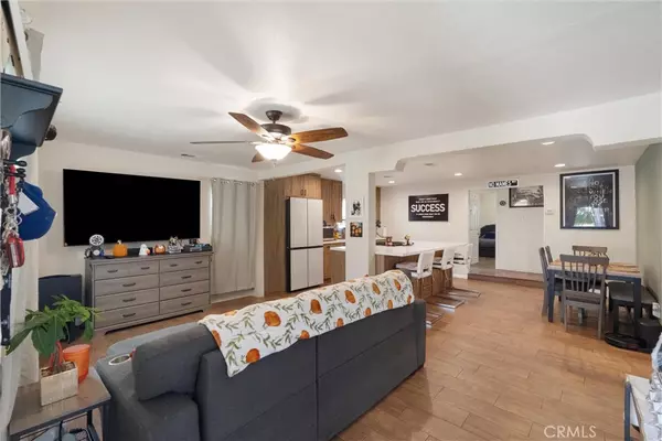 Whittier, CA 90605,11116 Leland