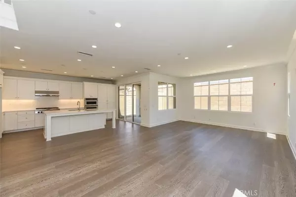 Irvine, CA 92620,110 tartan