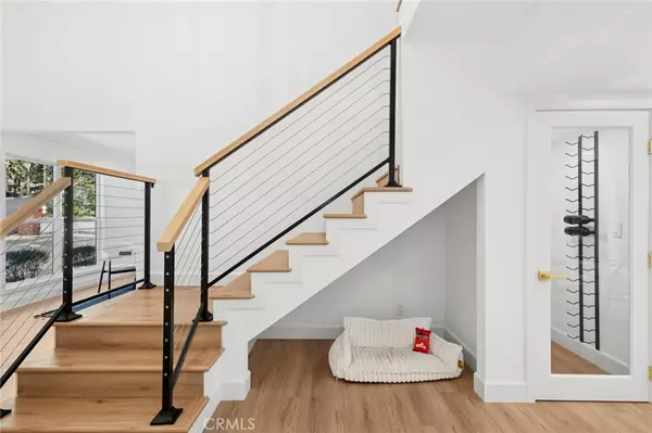Santa Ana, CA 92705,10222 Deerhill