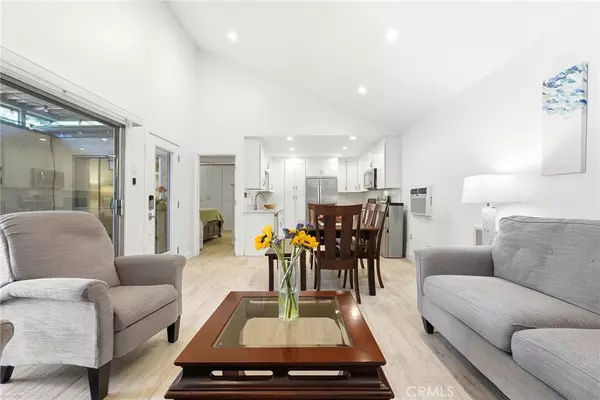 Long Beach, CA 90815,7890 E Spring ST #10G