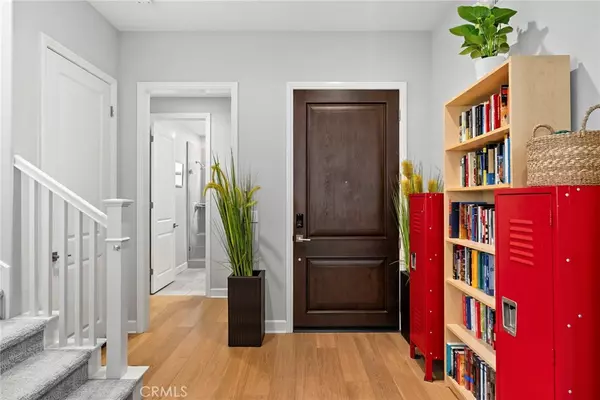 Irvine, CA 92620,58 Tollson